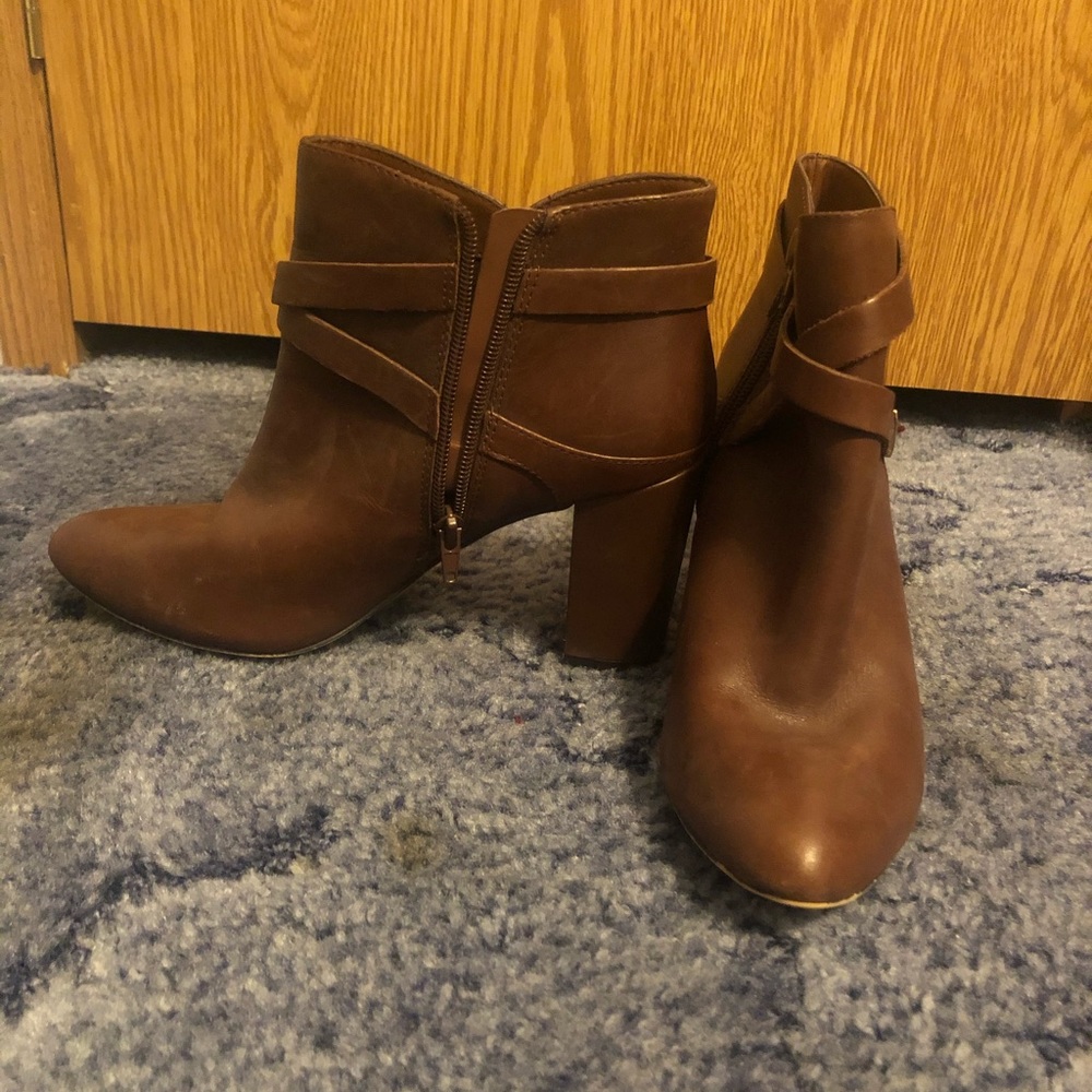 Boots - Picture 3 of 4